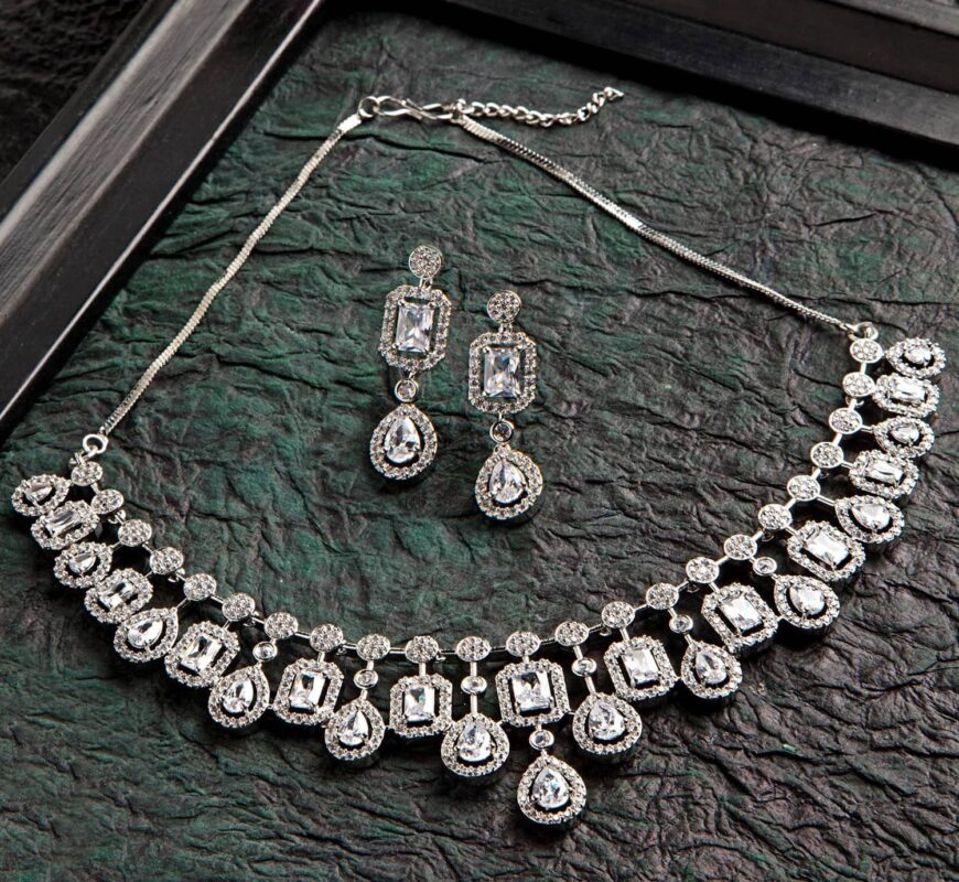 How to Choose American Diamond Jewellery for Gifting
